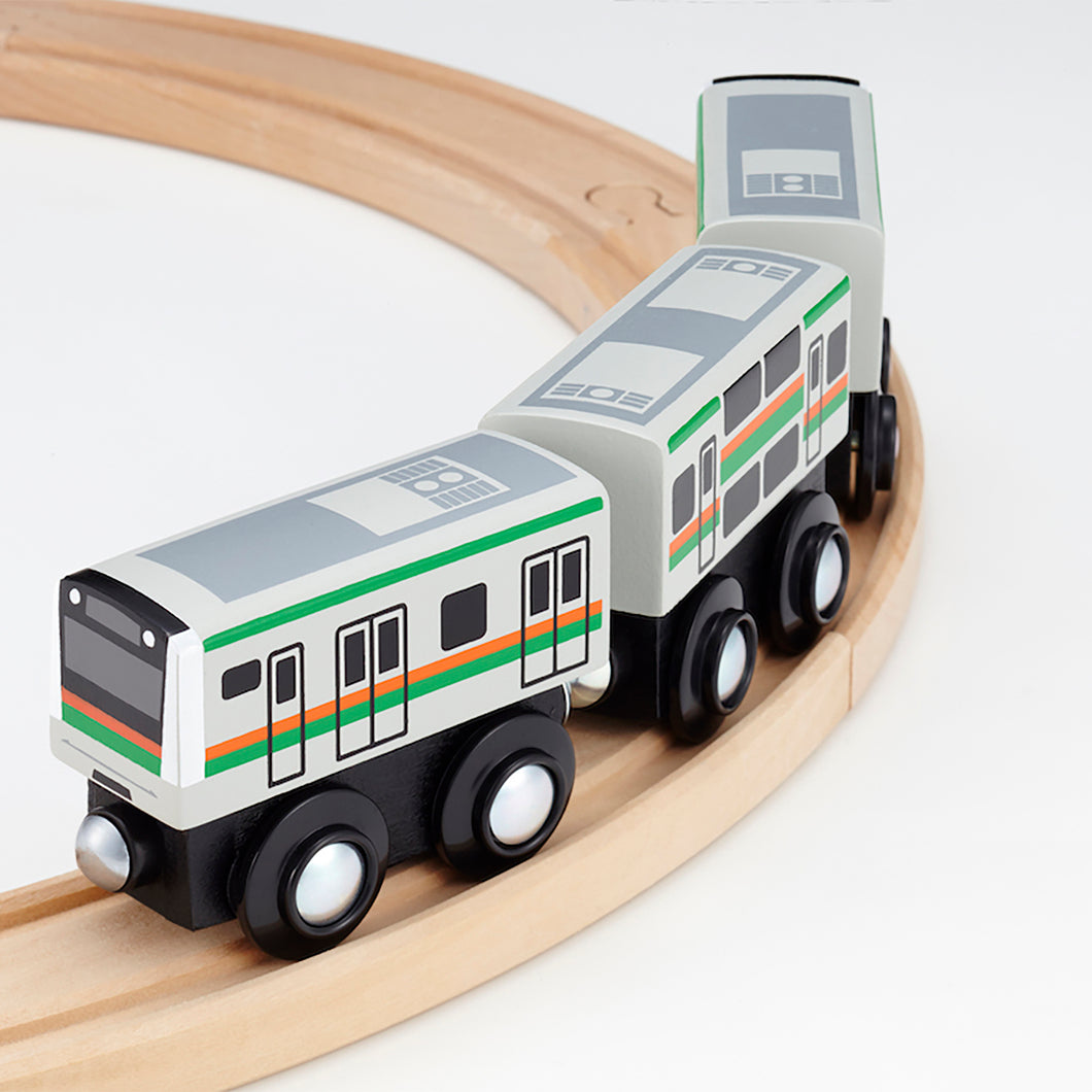 moku TRAIN E233系湘南新宿ライン